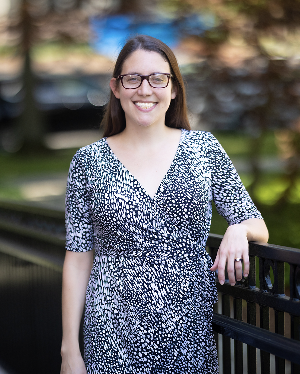 Headshot of Lauren Falcao Bergquist