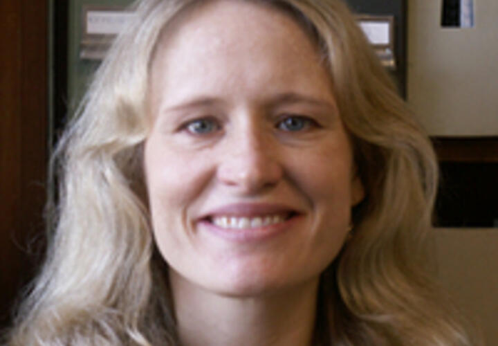 Headshot of Erica Field