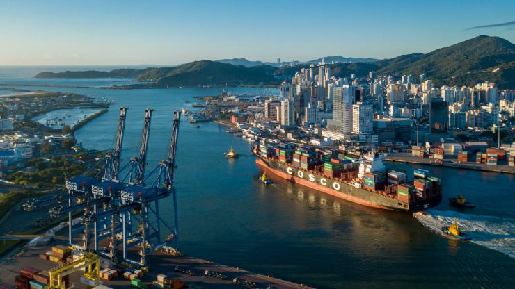 A cargo ship in a Brazilian commercial port